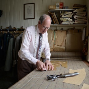 Head-Tailor-Tom-Owen