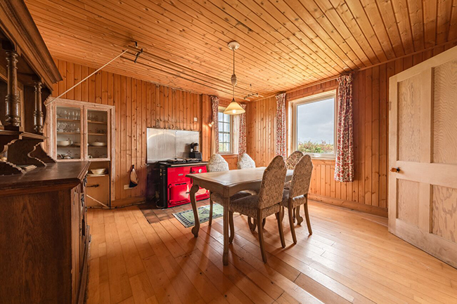 The spacious dining area in Lagnagiogan