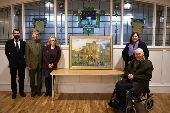 Council leader Gordon Low, Dick Stevenson, EDLC Cultural Development
Manager Frances MacArthur, Colette and her dad Eddy McGaughrin