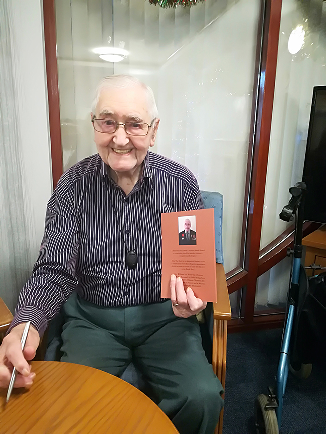Bill Glen with his debut novel - written at the age of 96
