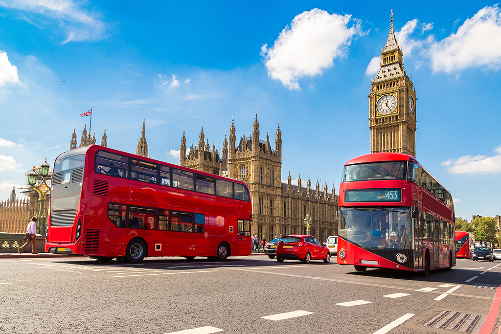 Trips between Edinburgh to London are massively popular