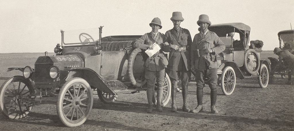 Captain William Leith-Ross (centre) with two colleagues during the Jezireh Reconnaissance, March 1917