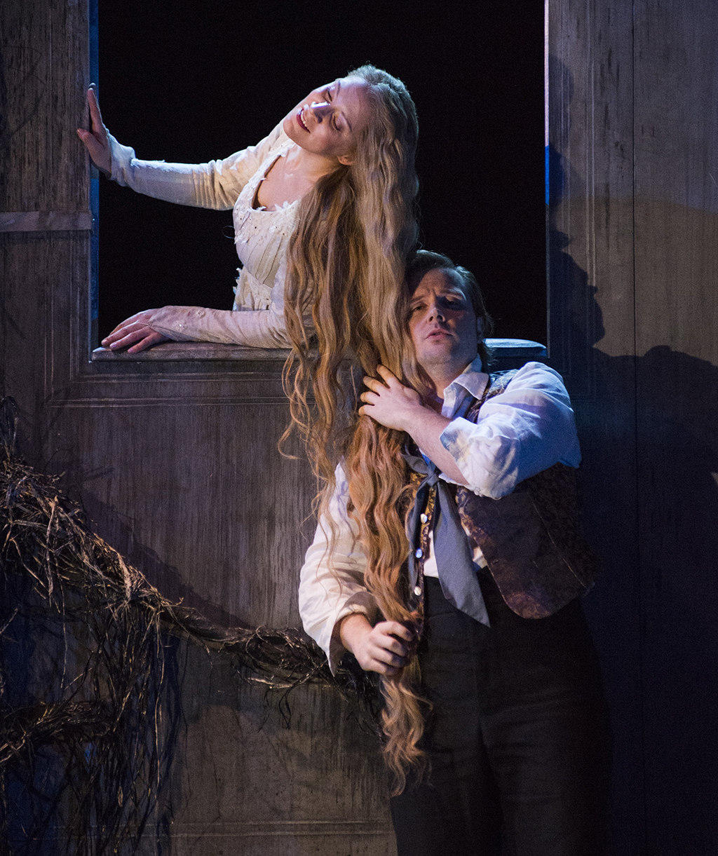 Carolyn Sampson and Andrei Bondarenko in Pelléas and Mélisande (Photo: Richard Campbell)