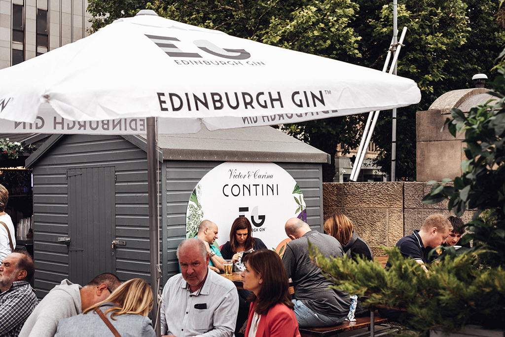 Edinburgh Gin on The Mound 