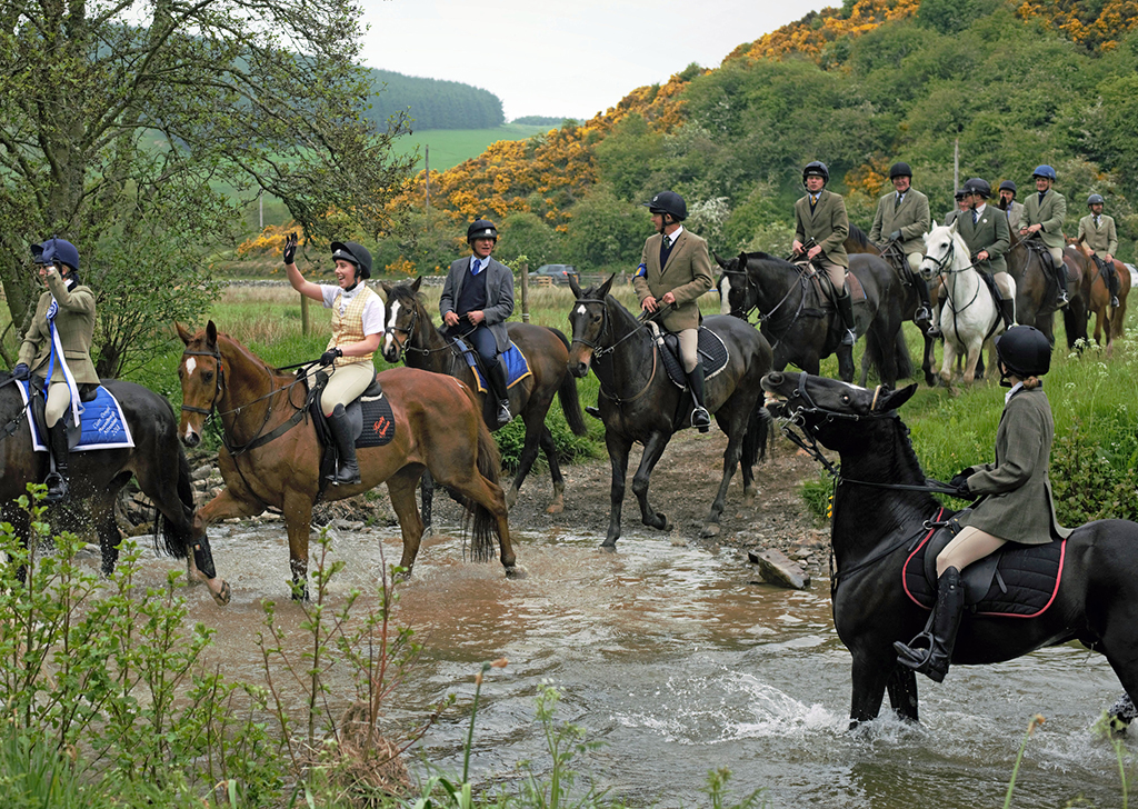 Locals on a ride-out as part of Hawick's 2018 Common Riding  (Photo: BBC Scotland)