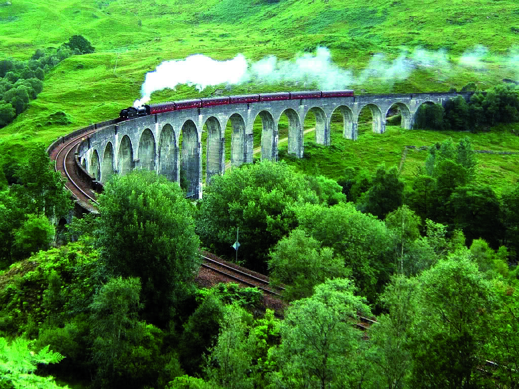 The Glenfinnan Viaduct has found new fame in the Harry Potter films