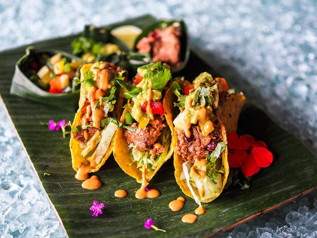 Healthy vegan jackfruit tacos