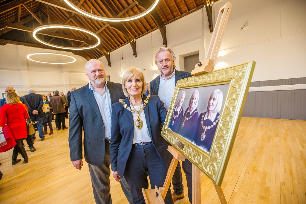 Provost Helen Carmichael, artist David Fallow and Wasps chair Andrew Burrell