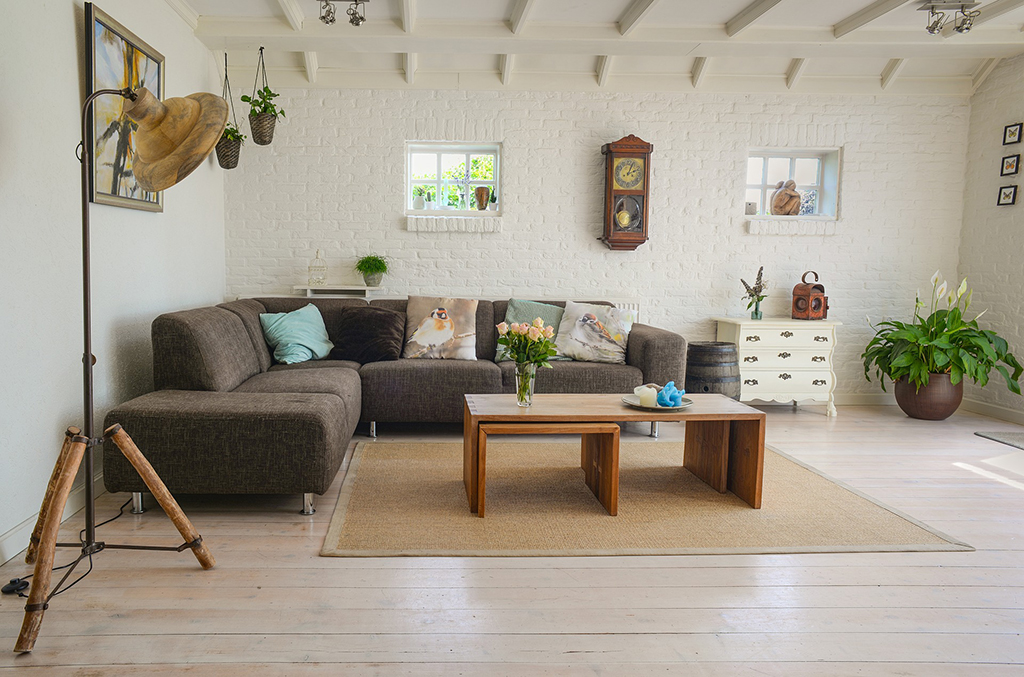 Make your living room ready for the spring (Photo: Pixabay)