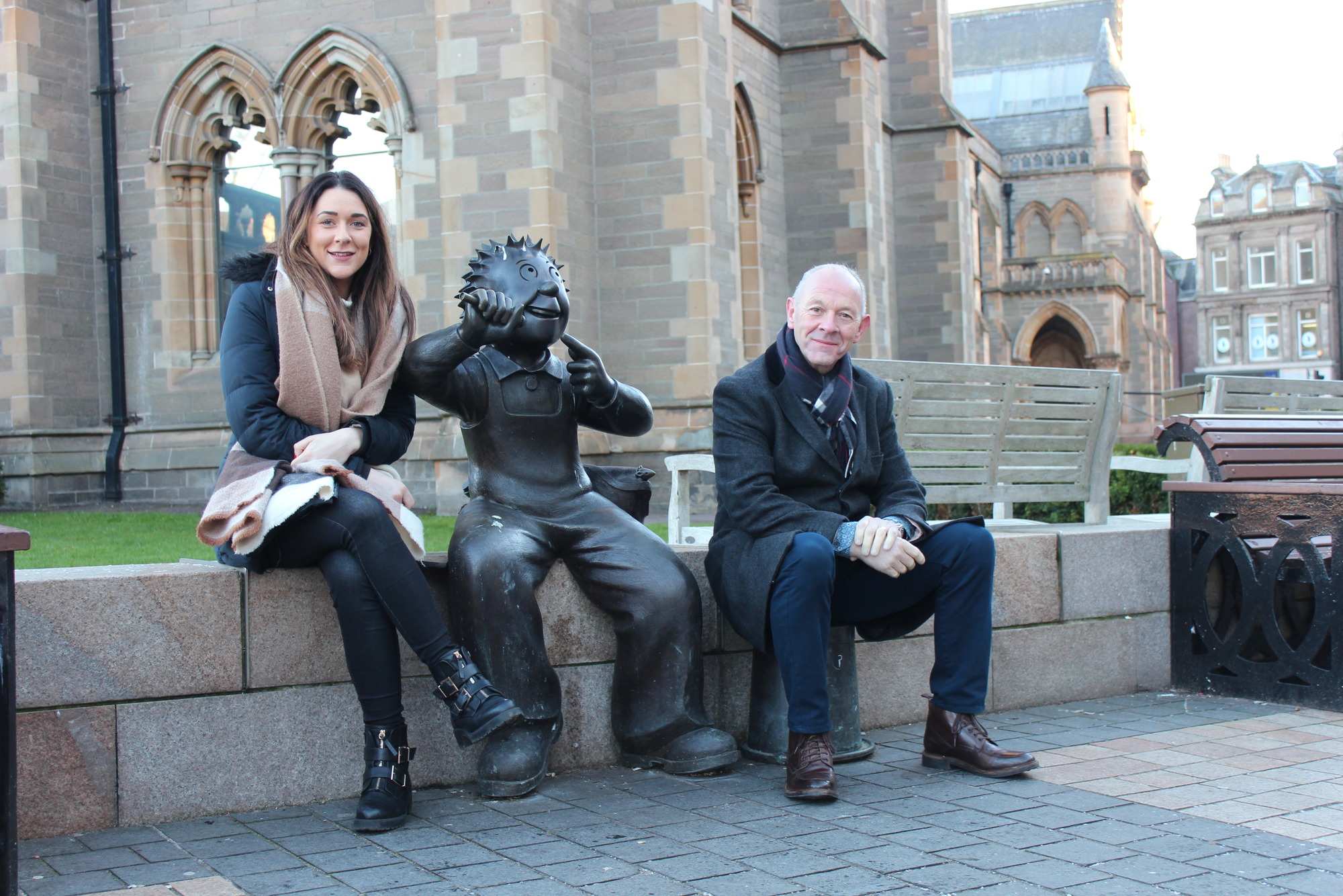  Holly and Brian Mulreahy checking out their Dundee roots  (Photo: Finestripe/BBC Scotland)