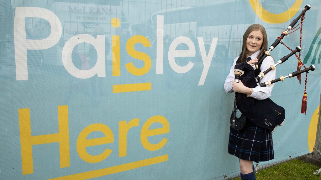 Eilidh MacInnes from Lochalsh Junior Pipe Band (Photo: Mark F Gibson)