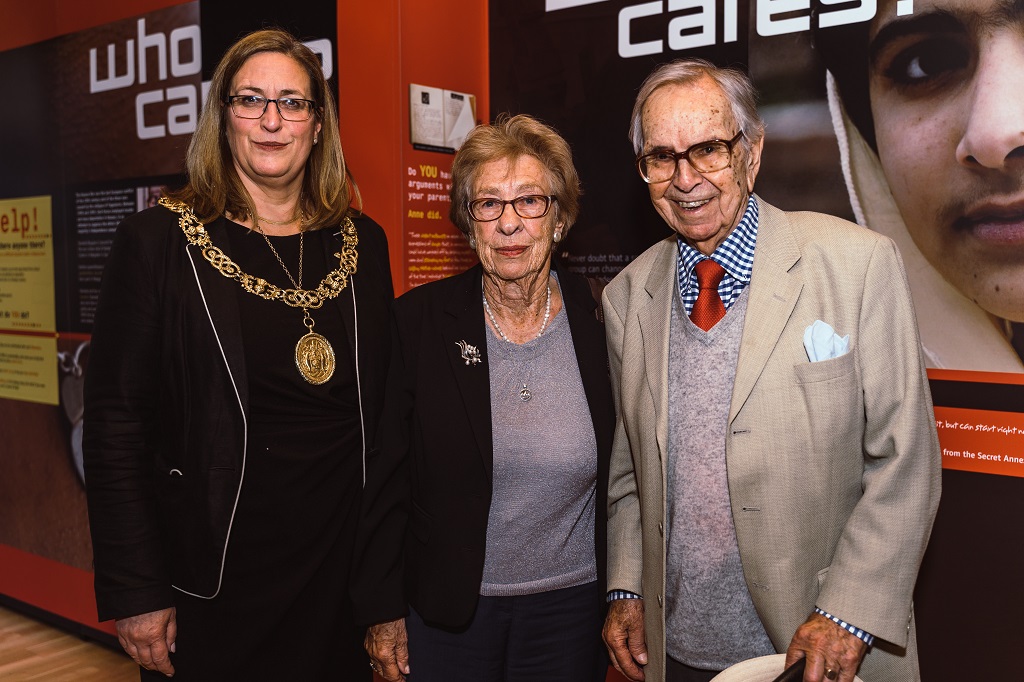 Anne’s Frank's step-sister Eva Schloss, MBE (centre) with The Lord Provost of Glasgow and Henry Wuga MBE (Photo: Grant Campbell)