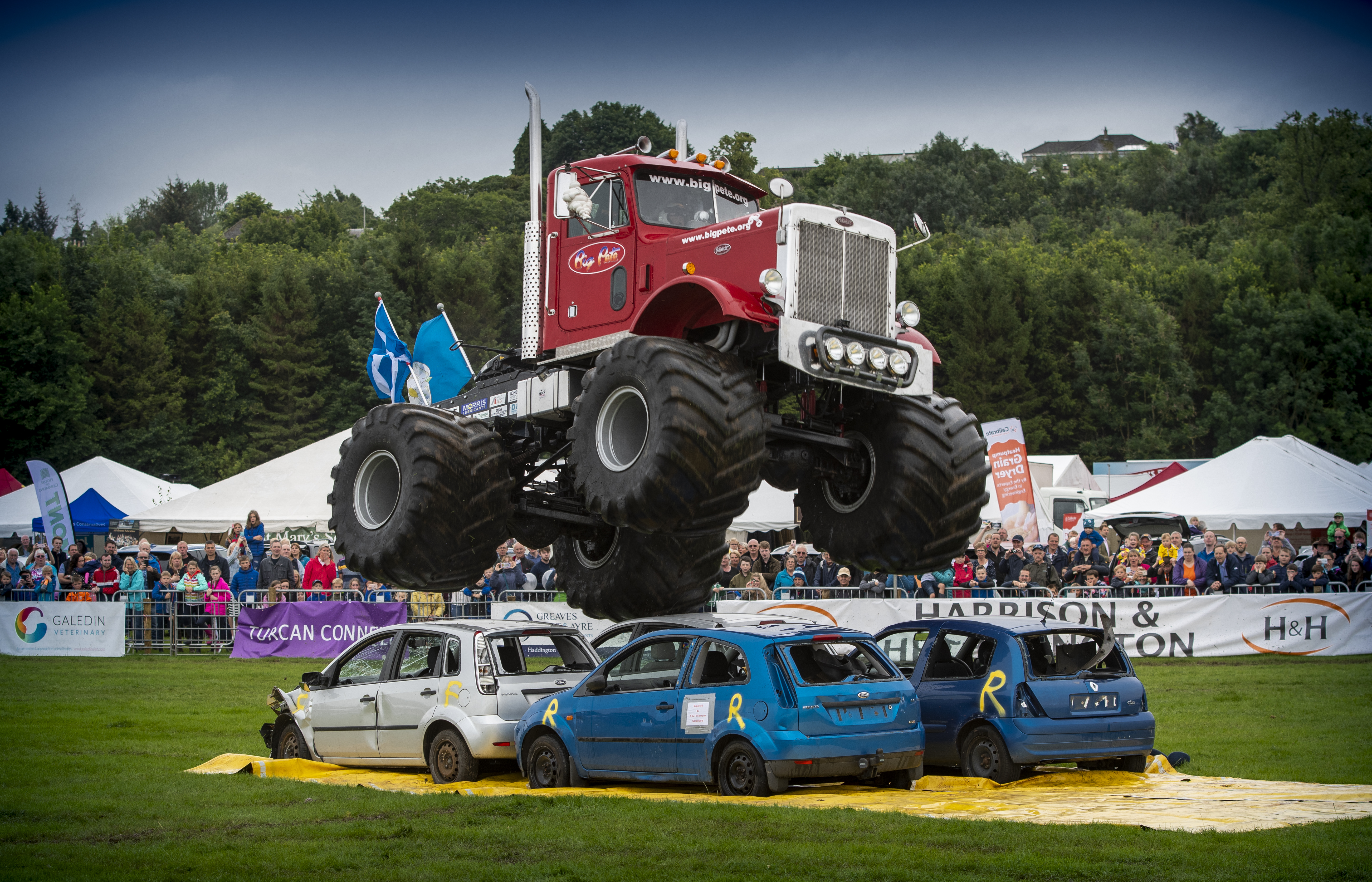 A Monster Truck at the Border Union Show 2019


Pic Phil Wilkinson 
info@philspix.com
Tel 07740444373