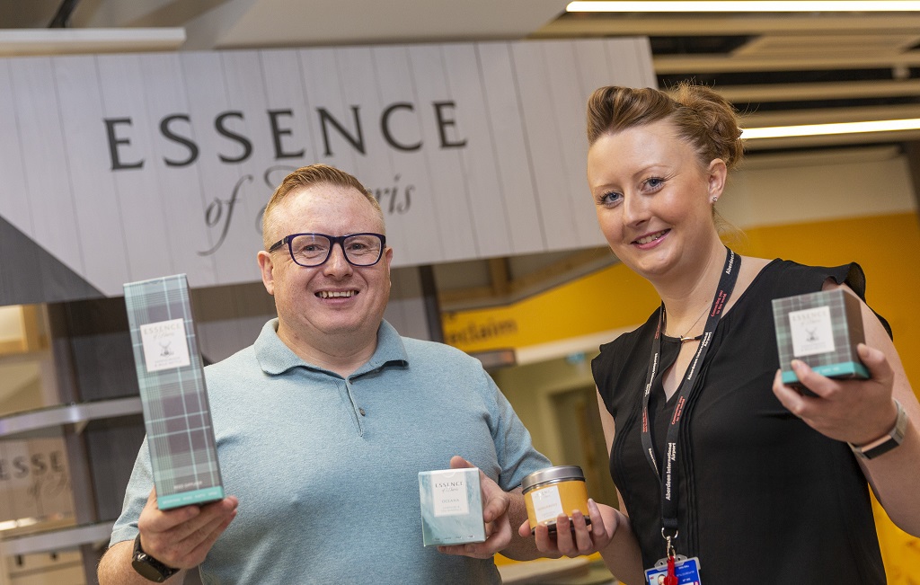 Essence of Harris MD Jamie McGowan with Emma Small at Aberdeen International Airport (Photo: Ross Johnston/Newsline Media)