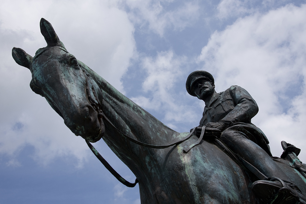 A statue of Field Marshal Haig (Photo: M G White /Shutterstock)