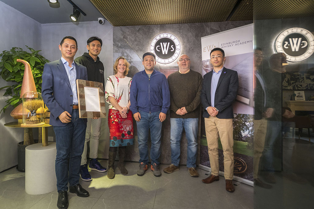 Pictured in Shanghai signing a new international whisky education partnership between the Edinburgh Whisky Academy (EWA) and the Shanghai-based Chief Whisky Society (CWS)  are: Jacob Tang and Derek Zhang from CWS, EWA MD, Kirsty McKerrow, CWS founder, David Lee, EWA expert, Vic Cameron and Willis Xu from CWS.