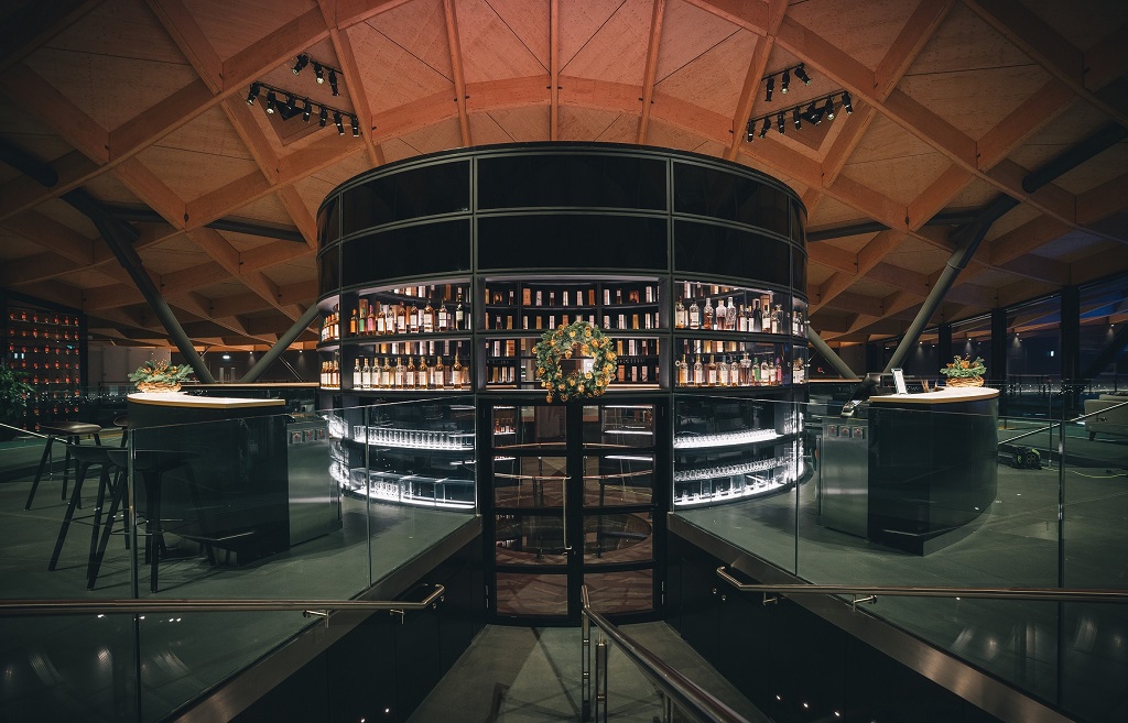 The Macallan Distillery Experience bar