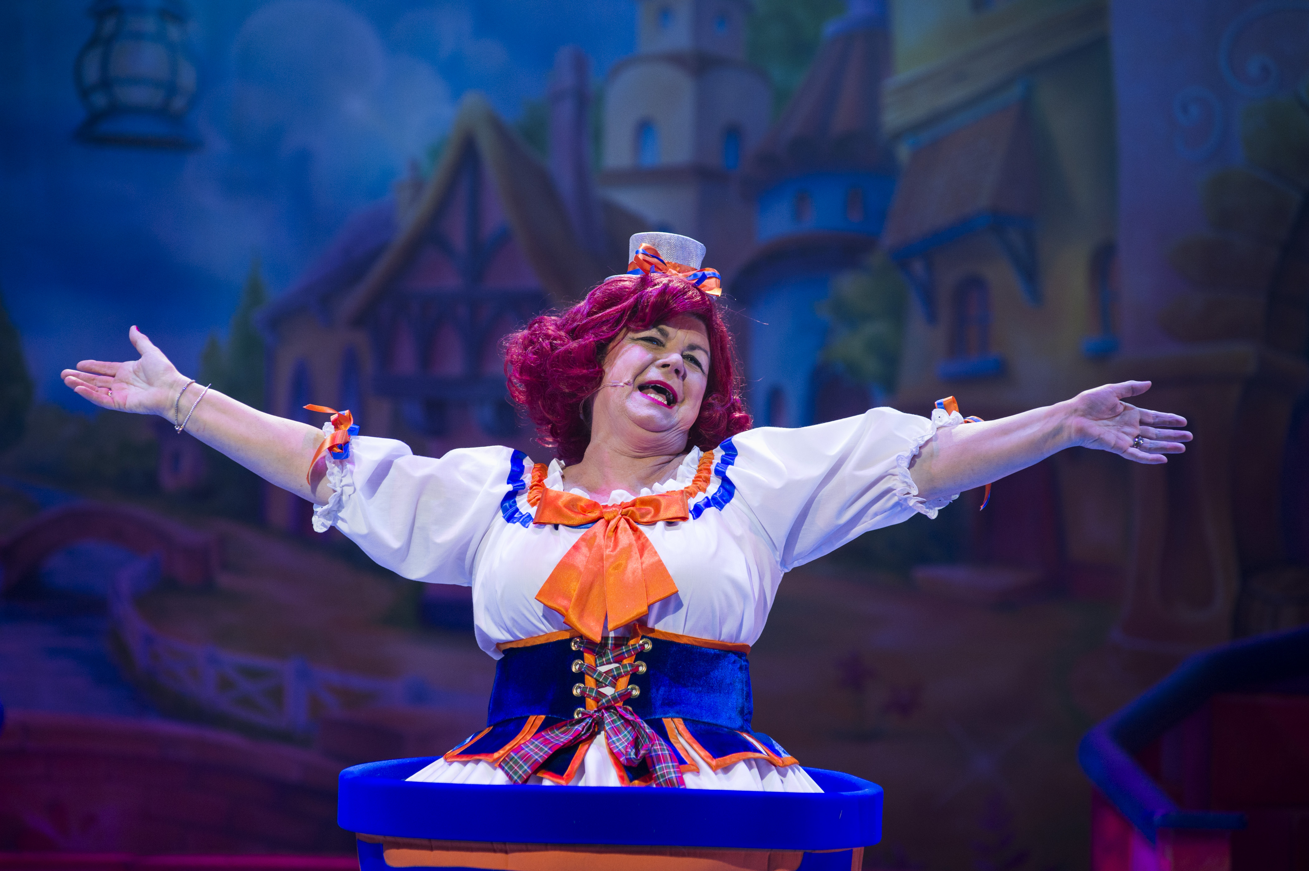 Elaine C Smith in Jack and the Beanstalk (Photo: Richard Campbell)