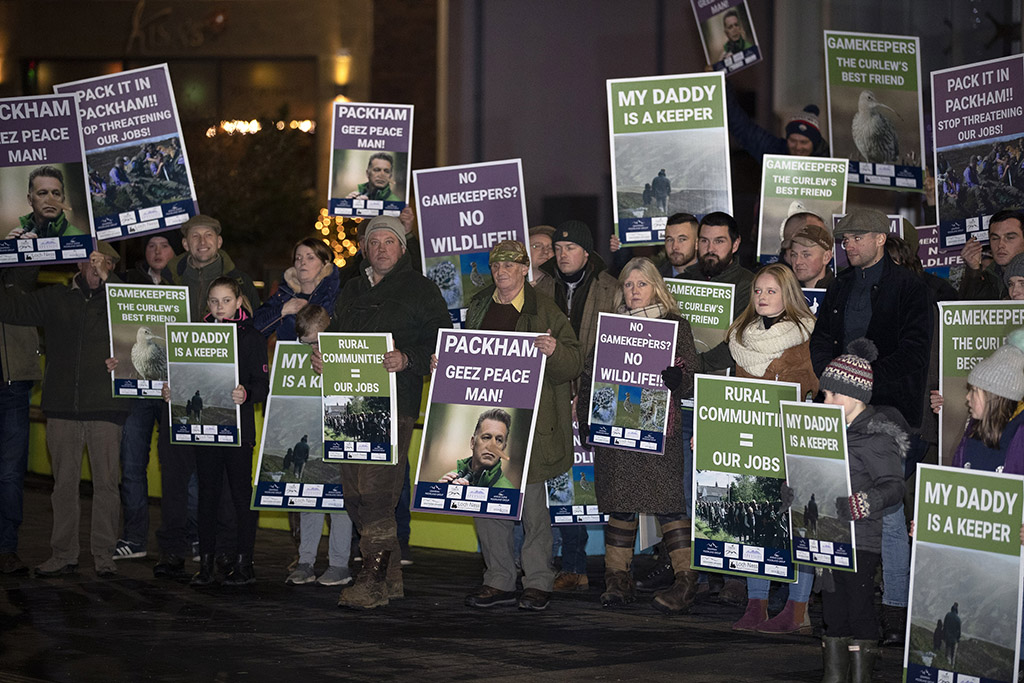 Protestors gather at Perth Concert Hall where Chris Packham was speaking (Photo: Graeme Hart /
Perthshire Picture Agency)