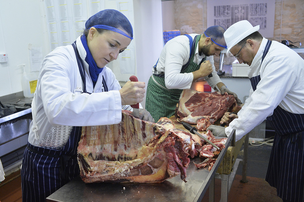 Louise Gray helps with the butchery of the Griersons’ cattle (Photo: Angus Blackburn)