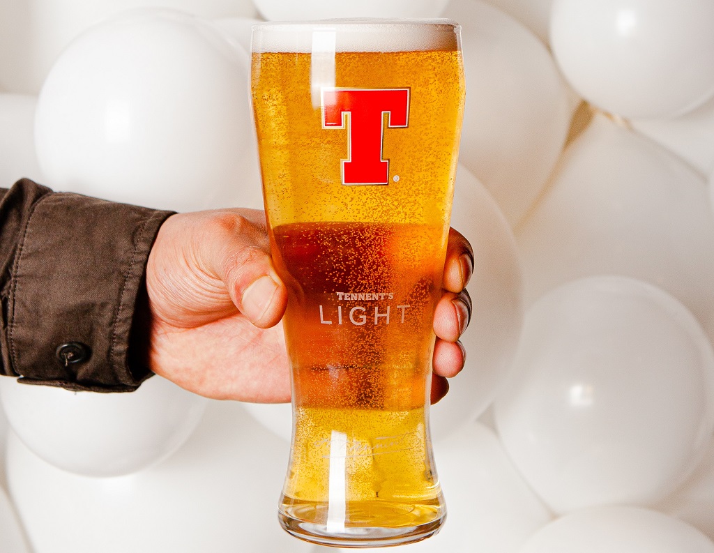 TennentsLight pint and balloons