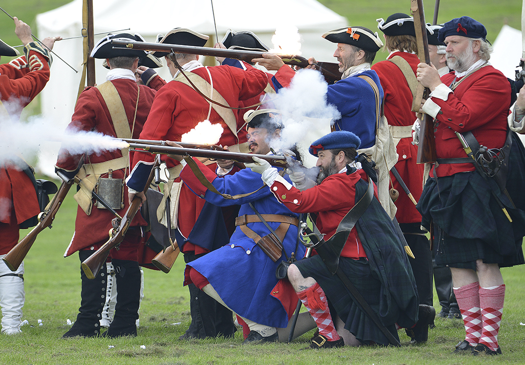 Shots fired at a reenactment of the Battle of Prestonpans (Jon Savage Photography).