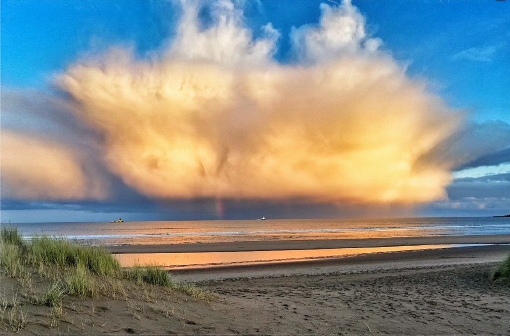 Beautiful Lunan Bay