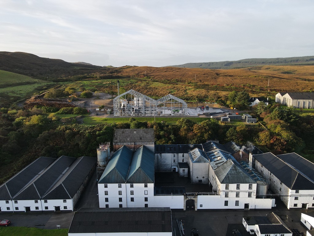 003-The-new-Energy-Biomass-Centre-viewed-behind-the-Bunnahabhain-distillery-is26aojp