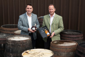 David Moore, Clansman and Director, The Craft Beer Clan of Scotland and Alex Bruce, Managing Director, Adelphi Distillery Ltd. 29 July 2016. Charlestown. Credit: Photo by Tina Norris. Copyright photograph by Tina Norris. Not to be archived and reproduced without prior permission and payment. Contact Tina on 07775 593 830 info@tinanorris.co.uk  
www.tinanorris.co.uk