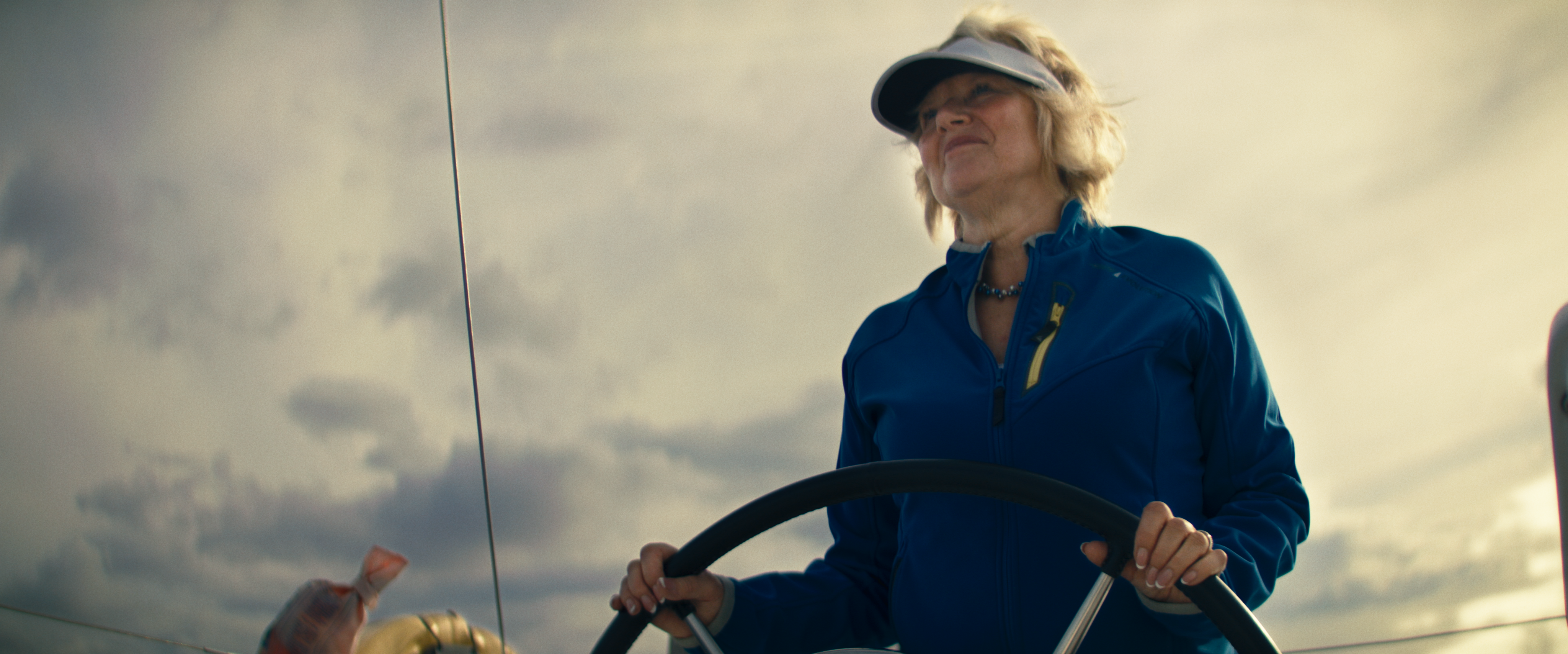 Anne-Gracie-Gunn-Sailing-2zlgqc4cf