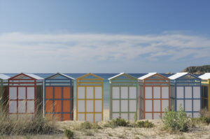 Beach-huts-web-1lp8eew43-300x199