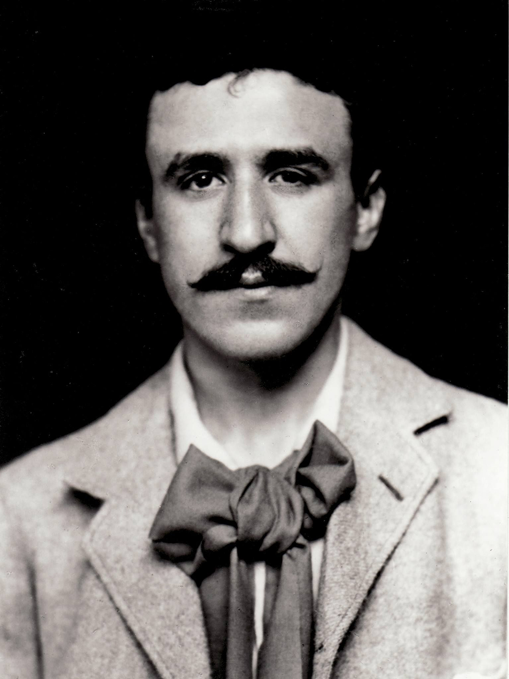 CHARLES-RENNIE-MACKINTOSH-Image-from-annanphotographs.co_.uk_-1