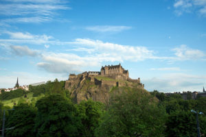 Edinburgh-Castle-from-Princes-Street-in-the-city-centre-of-Edinburgh-web-300x200