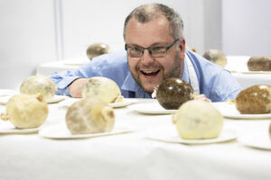FREE TO USE PHOTOGRAPH..World Haggis Championships 2023.
Jon Wilkin Head Judge in the 2023 World Haggis Championships pictured looking at some of the entries.
for further info please see press release from Maureen Young on 07778 779888
Picture by Graeme Hart.
Copyright Perthshire Picture Agency
Tel: 07990 594431