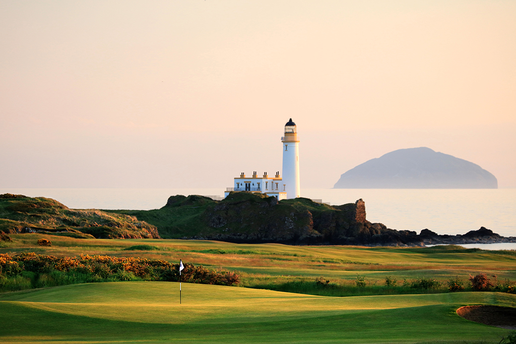 on the King Robert the Bruce Course at the Trump Turnberry Resort on May 28, 2018 in Turnberry, Scotland.