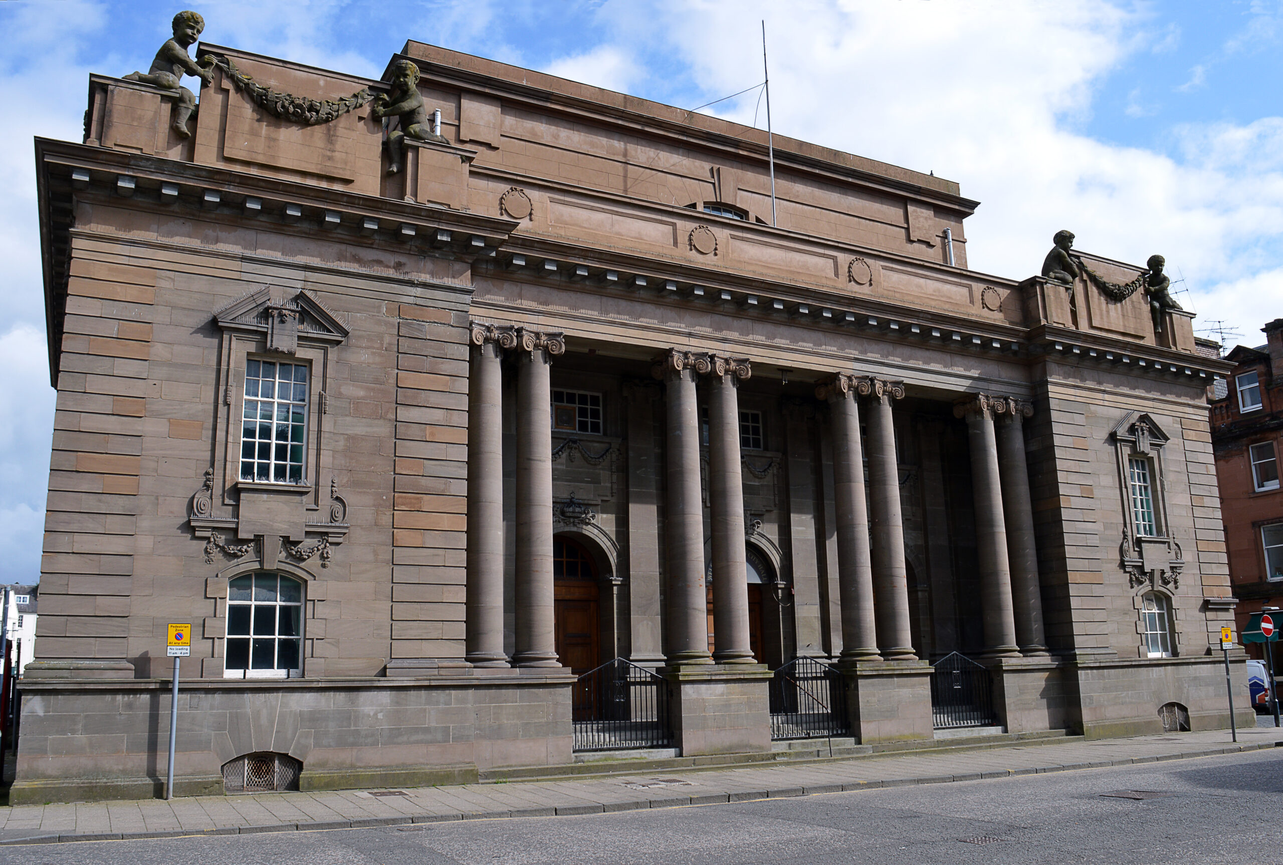 Perth,,Scotland,-,10,April,2016:,The,City,Hall,Was