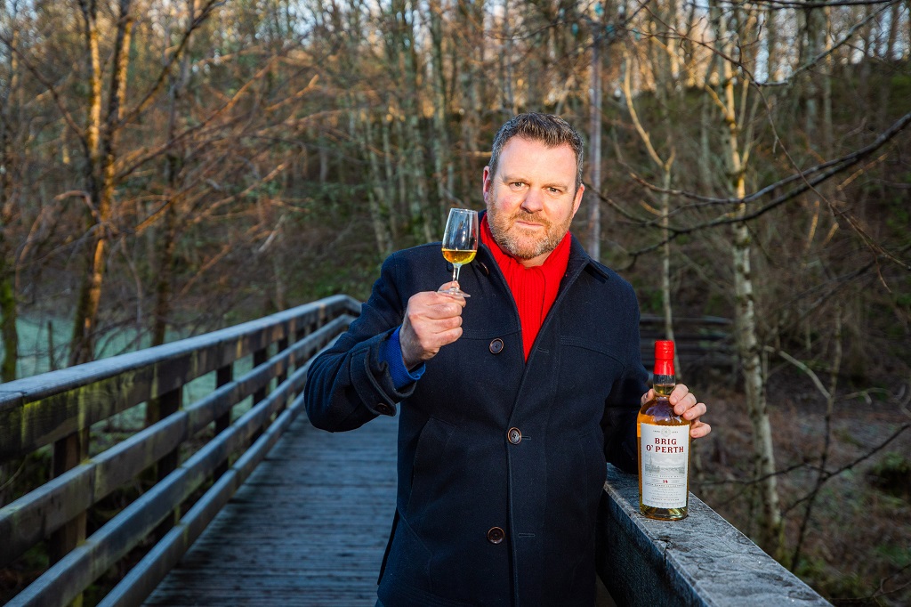 Courier News - Gavin Harper story - CR0032661 -- Keith Bonnington with his Brig O' Perth whisky blend - Picture shows Keith Bonnington and his Brig O' Perth branded blended whisky -- shot at Glenturret Distillery, Crieff (NOT TO BE MENTIONED IN COPY) - Friday 10th December 2021 --    Pic credit Steve MacDougall / DCT Media