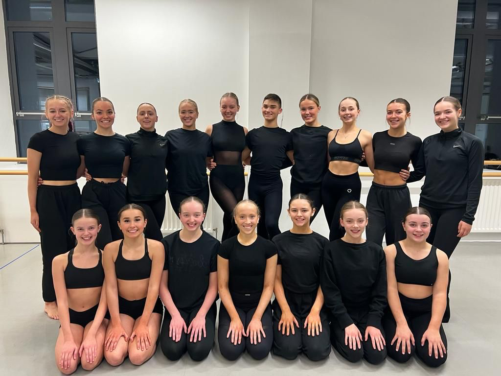 Schools - Edinburgh Dance Academy group photo