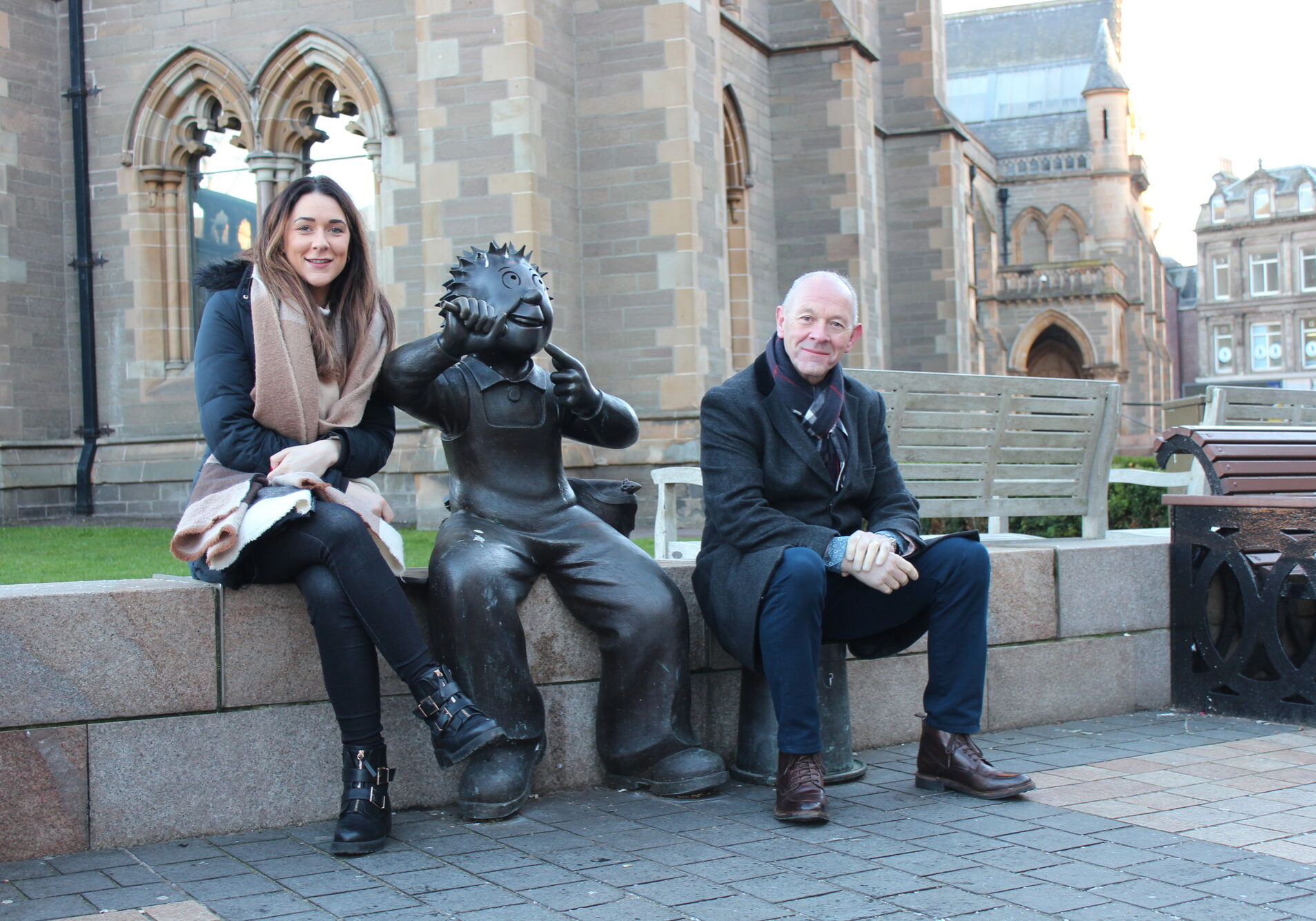  Holly and Brian Mulreahy checking out their Dundee roots  (Photo: Finestripe/BBC Scotland)