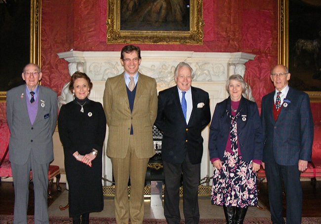 Hopetoun House guides being honoured are (from left) George McLeod, 20 years; Lee McCombie, 5 years, Earl of Hopetoun; Marquis
of Linlithgow; Rita Poulter,25 years; Gregor MacDonald, 5 Years.