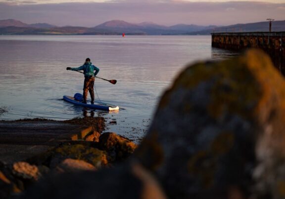 3F1A0916 Cal Major has travelled 800 miles around Scotland’s wild coast on a paddleboard.