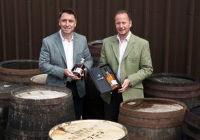 David Moore, Clansman and Director, The Craft Beer Clan of Scotland and Alex Bruce, Managing Director, Adelphi Distillery Ltd. 29 July 2016. Charlestown. Credit: Photo by Tina Norris. Copyright photograph by Tina Norris. Not to be archived and reproduced without prior permission and payment. Contact Tina on 07775 593 830 info@tinanorris.co.uk  
www.tinanorris.co.uk