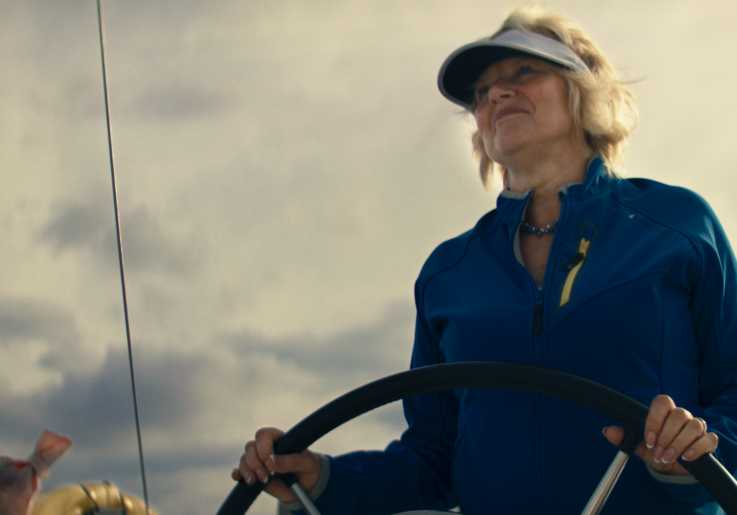 Anne-Gracie-Gunn-Sailing-2zlgqc4cf