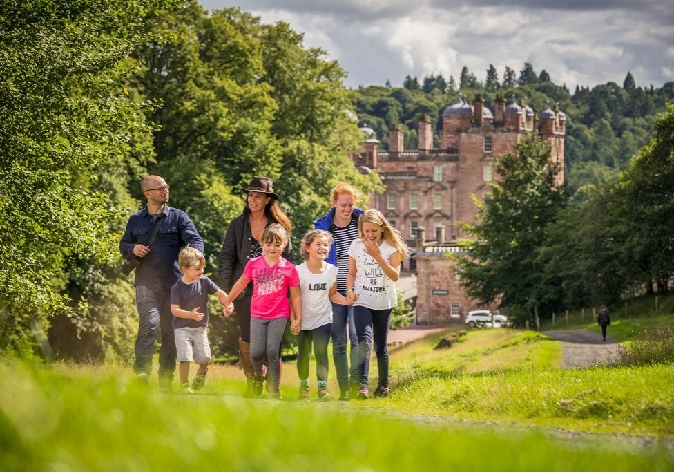 DRUMLANRIG_LOW_REZ189