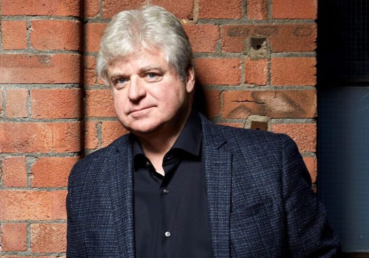 Linwood Barclay - Photo by Ellis Parrinder.