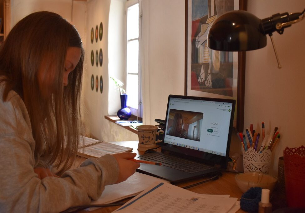 Lomond pupil Katharina Hufnagl attending the online school from Germany