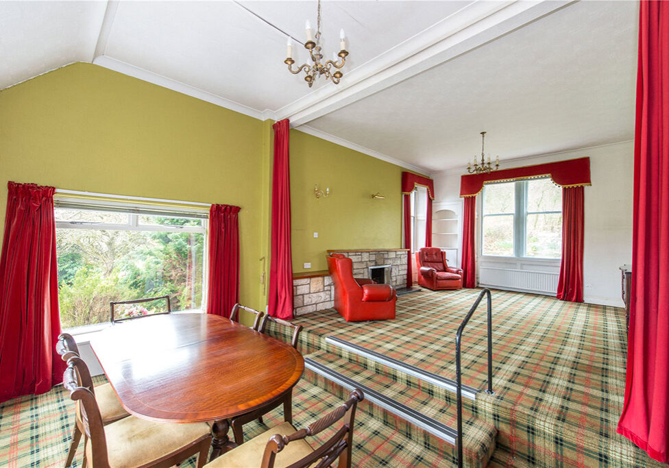 Ashdean offers a spacious reception room