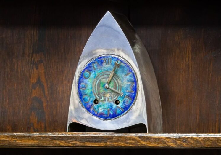 Rare mantel clock sells for £36,000 Rare mantel clock sells for £36,000