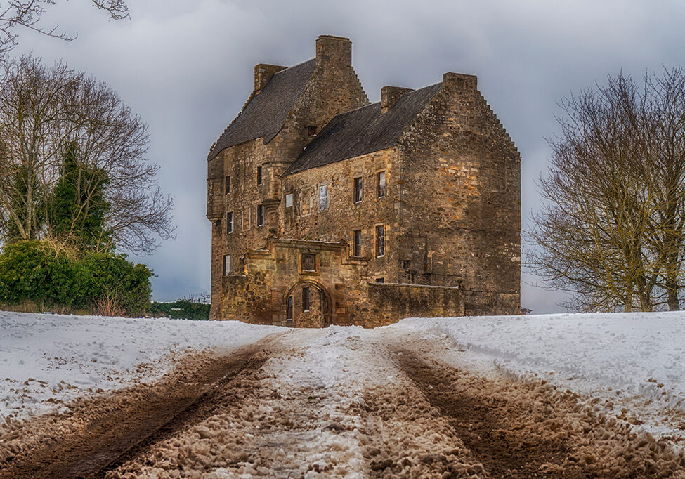 Midhope Castle, in West Lothian, is better known as Outlander's Lallybroch