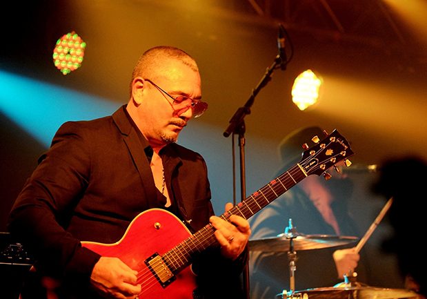 Huey Morgan from the Fun Lovin' Criminals takes to the stage